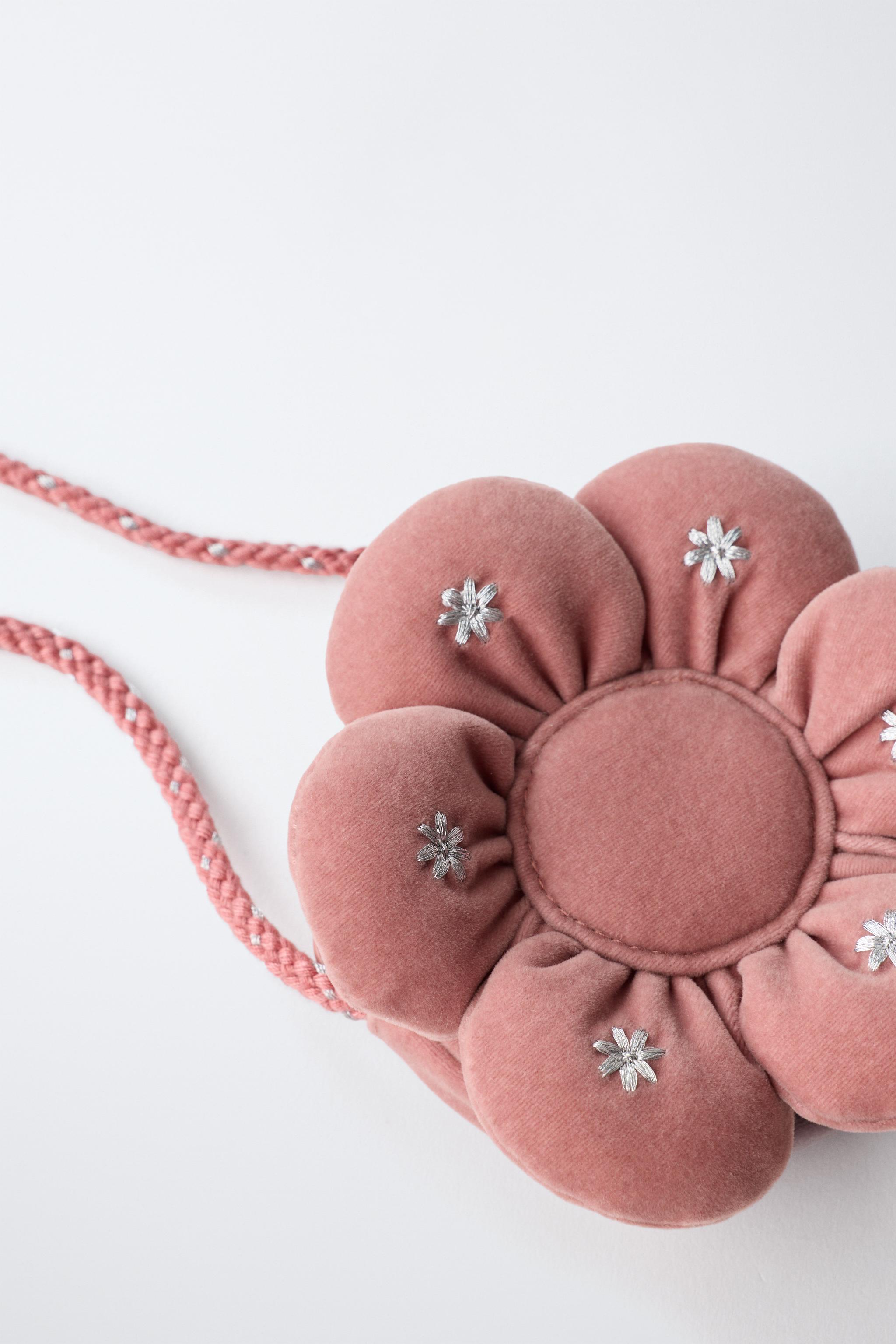 FLOWER CROSSBODY BAG